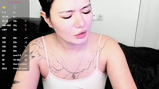 Chat XXX en directo de Dark_Moni