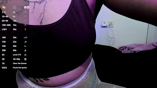 Chat XXX en directo de Dark_Moni