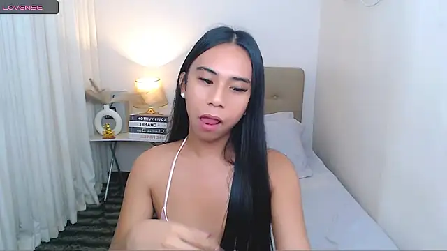scarlet_smith7 Show in webcam