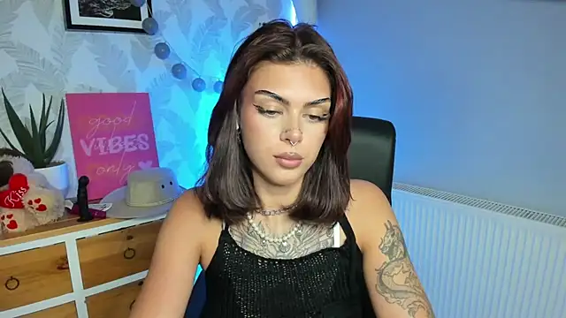 Nova_SIN Chat XXX in diretta