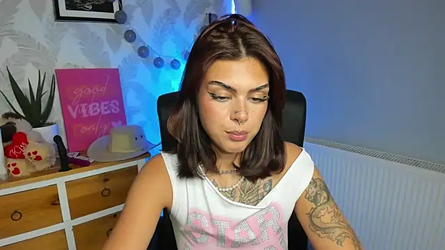 Nova_SIN's Live XXX Chat