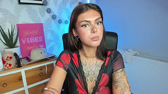 Nova_SIN Chat XXX live