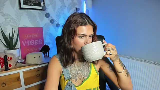 Nova_SIN Chat XXX live