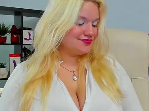 samantha_darling Adlı Modelin Canlı XXX Sohbeti