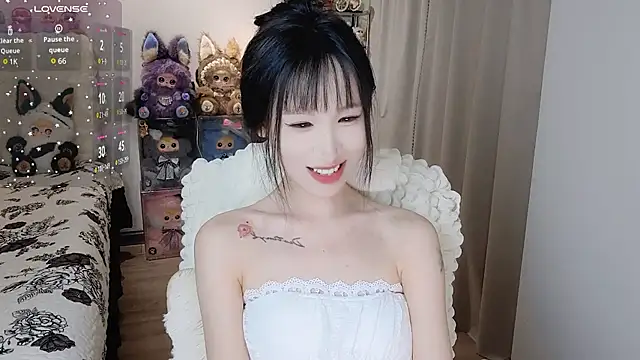 M-OTT_ Chat XXX in diretta