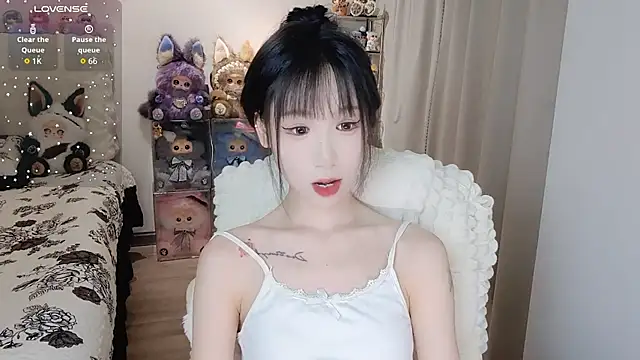 M-OTT_n Live XXX chat