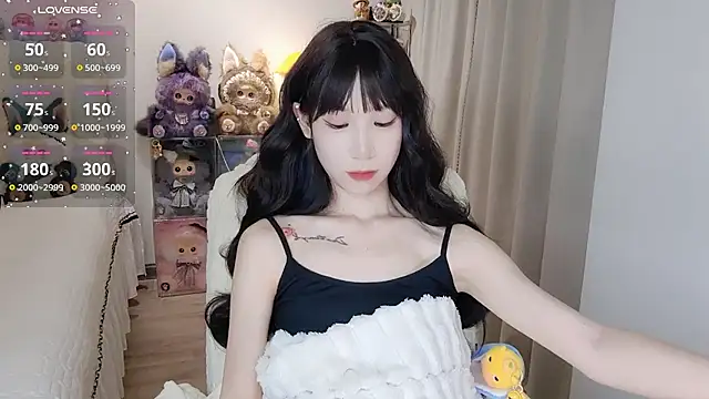 M-OTT_'s Live Chat Room