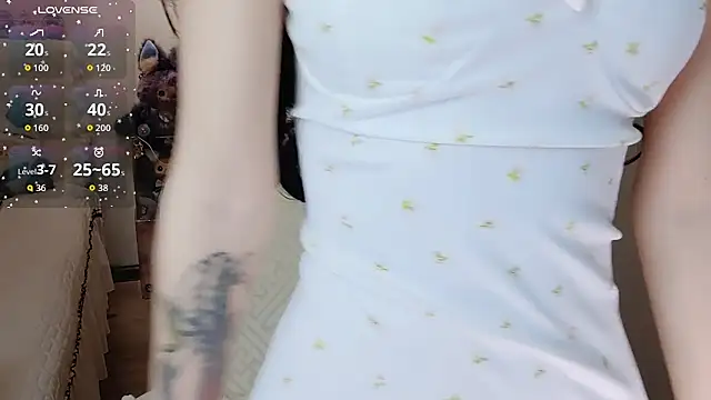 M-OTT_ – Live XXX-chat