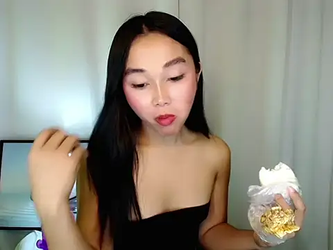 TsCyra_foxxx Show Webcam