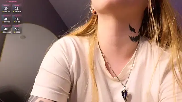 RebeccaAster Live Chatraum
