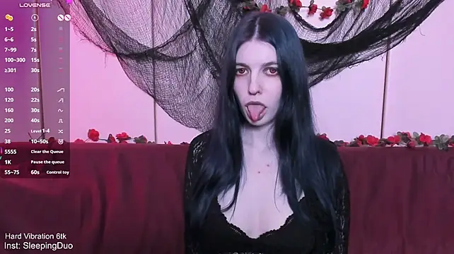 SleepingDuo Show in webcam