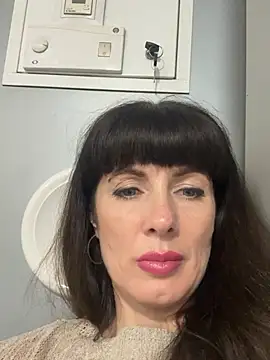 Chatroom XXX en direct de LadyLuxLover