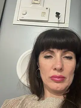 LadyLuxLover's Live XXX Chat