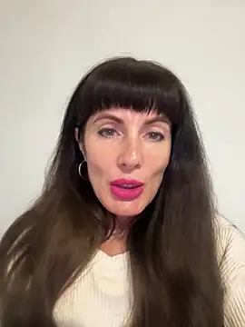 LadyLuxLover Live XXX-chat