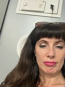 LadyLuxLover Live XXX-chat