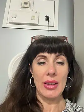LadyLuxLover's Live XXX Chat