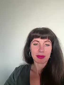 LadyLuxLover's Live XXX Chat