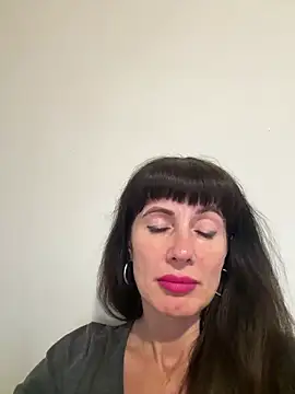 LadyLuxLover's Live XXX Chat