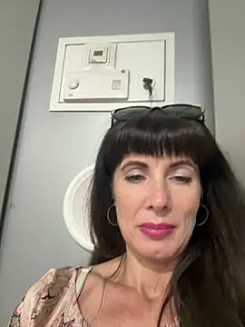 Czat XXX na żywo – LadyLuxLover