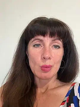 LadyLuxLover's Live XXX Chat