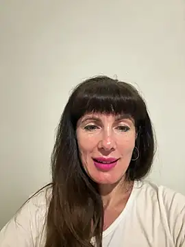 LadyLuxLover's Live XXX Chat