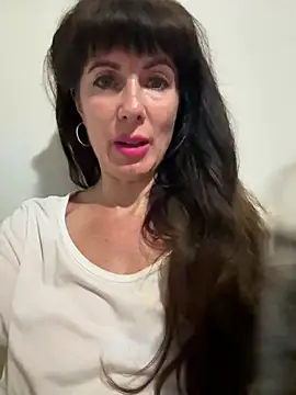 LadyLuxLover's Live XXX Chat