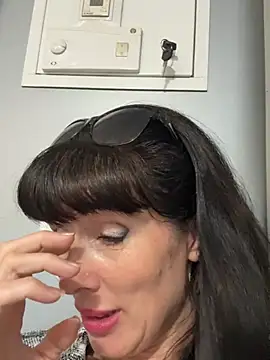 LadyLuxLovern Live XXX chat