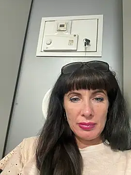 Chat XXX en directo de LadyLuxLover