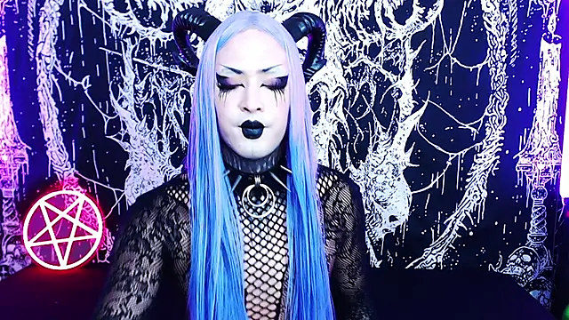 naomi_satan Webcam Show