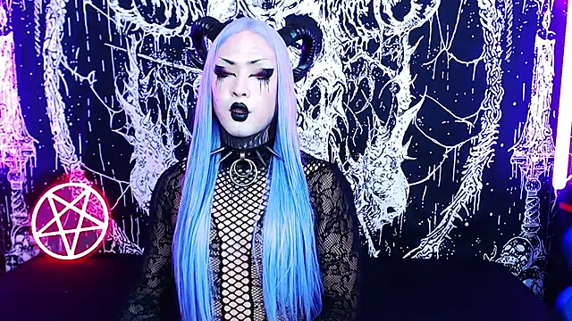 naomi_satan's Webcam Show