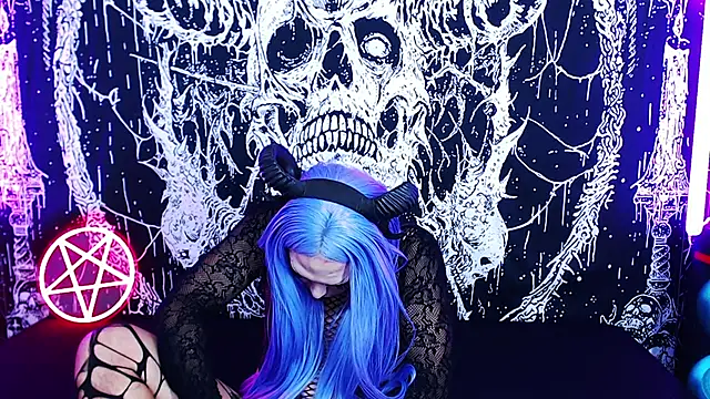 naomi_satan Show in webcam