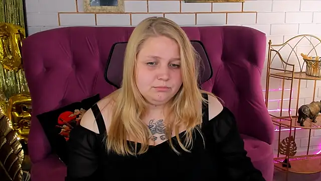 SladaDell's Webcam Show