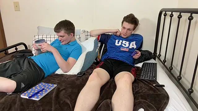 SmoothTwinkVibes Show in webcam