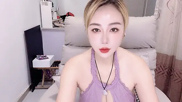 HW7's Live XXX Chat