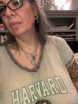 dieseldame1313's Webcam Show