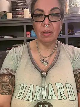 dieseldame1313 Pertunjukan Webcam