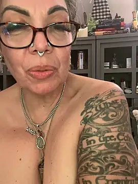 dieseldame1313's Webcam Show