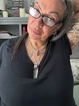 dieseldame1313's Webcam Show