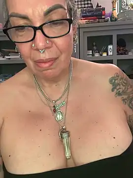 dieseldame1313 – webcam-show