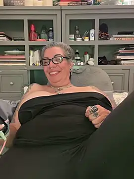 dieseldame1313's Webcam Show