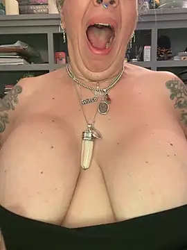 dieseldame1313 라이브 XXX 채팅