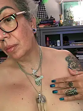 dieseldame1313's Webcam Show