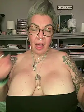 dieseldame1313's Webcam Show