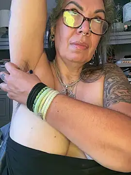 dieseldame1313's Webcam Show