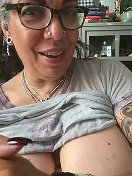 dieseldame1313 live XXX chat