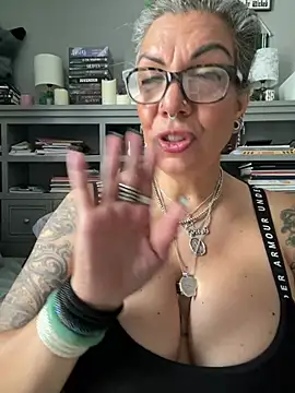 dieseldame1313 网络视讯表演