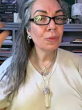 dieseldame1313's Webcam Show