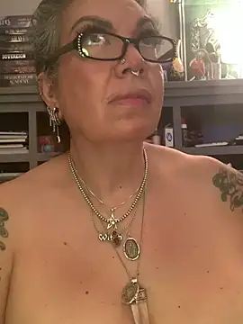 Chat XXX en directo de dieseldame1313