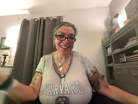 dieseldame1313 live XXX chat