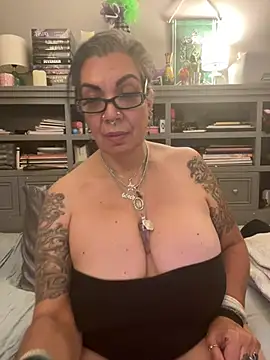 dieseldame1313 Chat XXX live